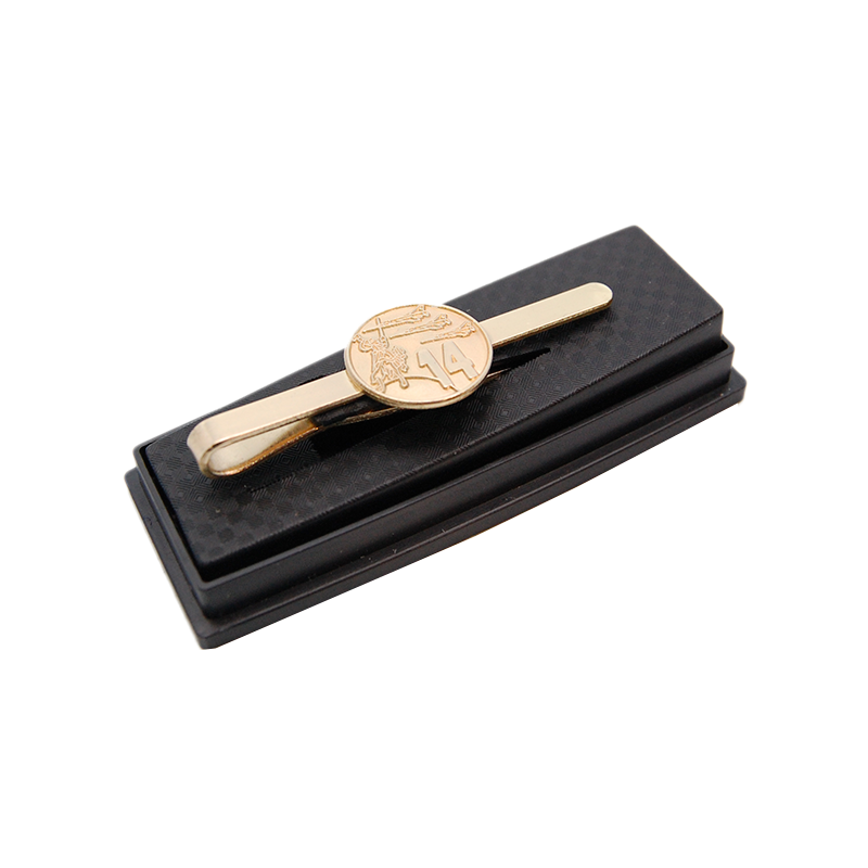 Sujetacorbatas Ala 14