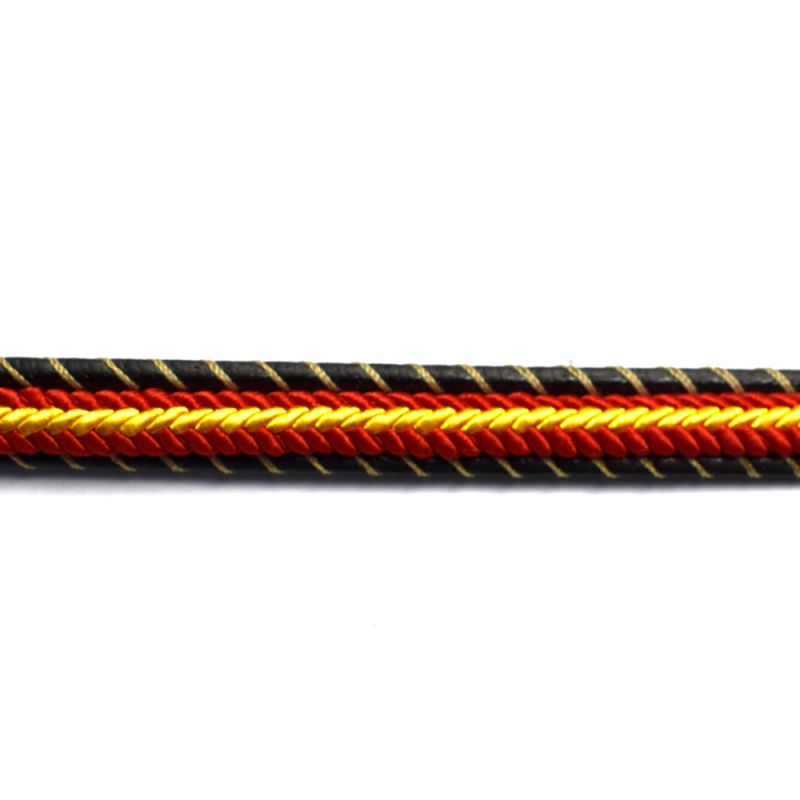 Pulsera negra trenzada...