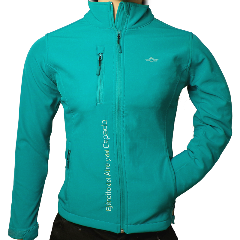 Softshell de mujer celeste...
